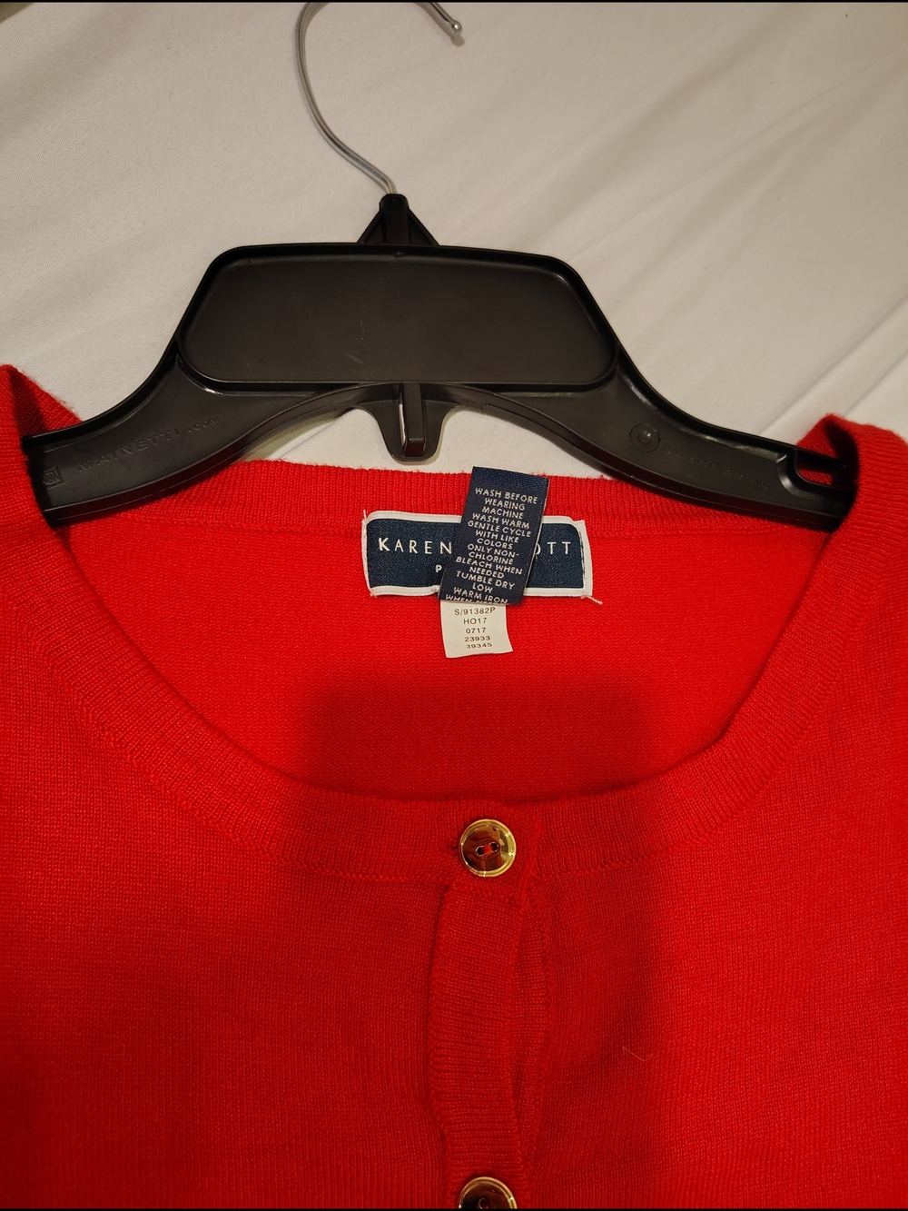 Colorblock Button Front Cardigan Sweater - Picture 6 of 8